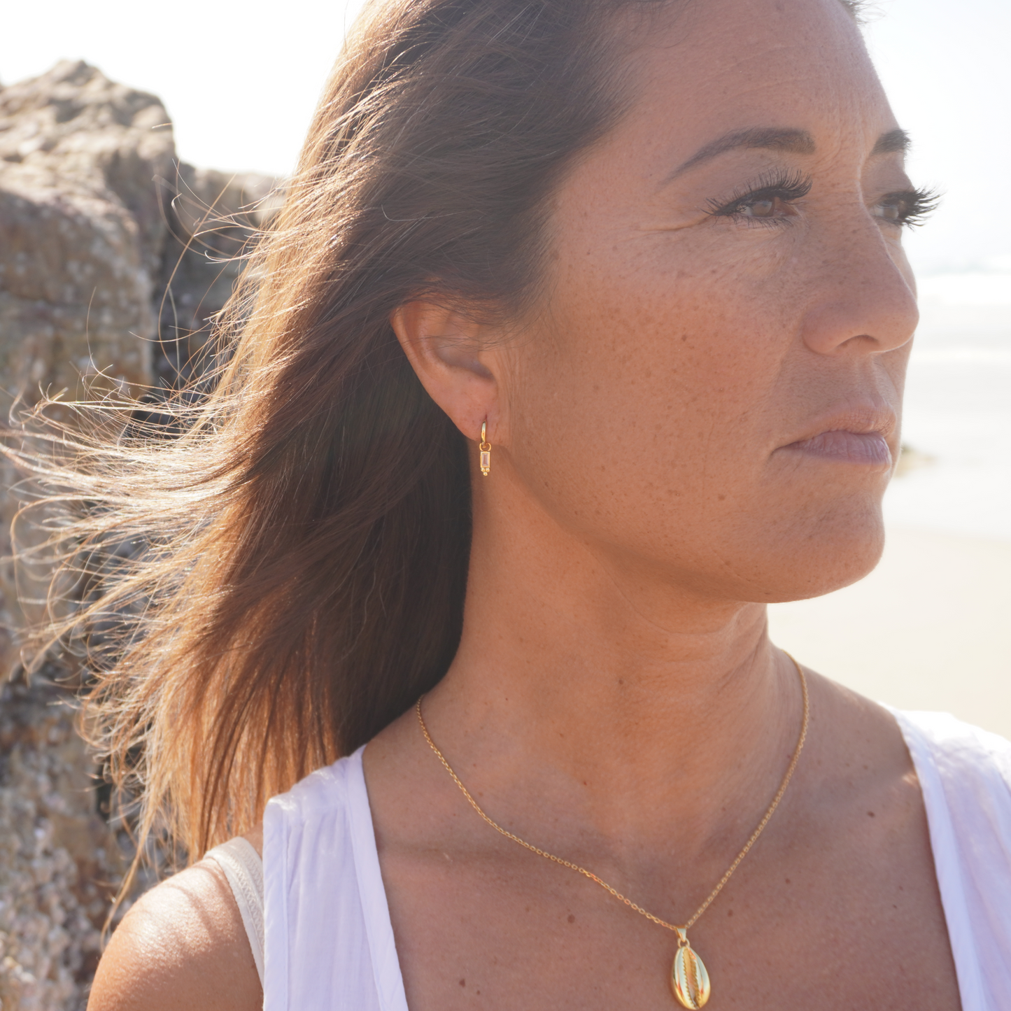 Pavana Huggie Pendant Hoops