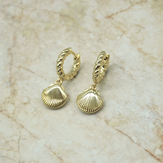 Kailumea Ocean Safe - Waterproof Jewellery tarnish-resistant gold/silver twisted pendant shell hoop for beach lovers