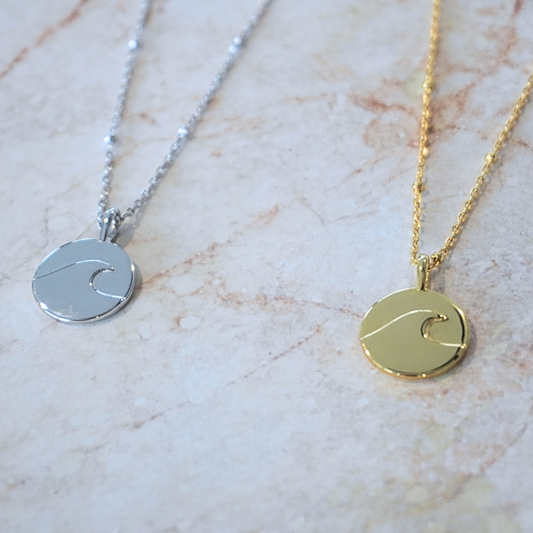 Kiki Wave Pendant Necklace