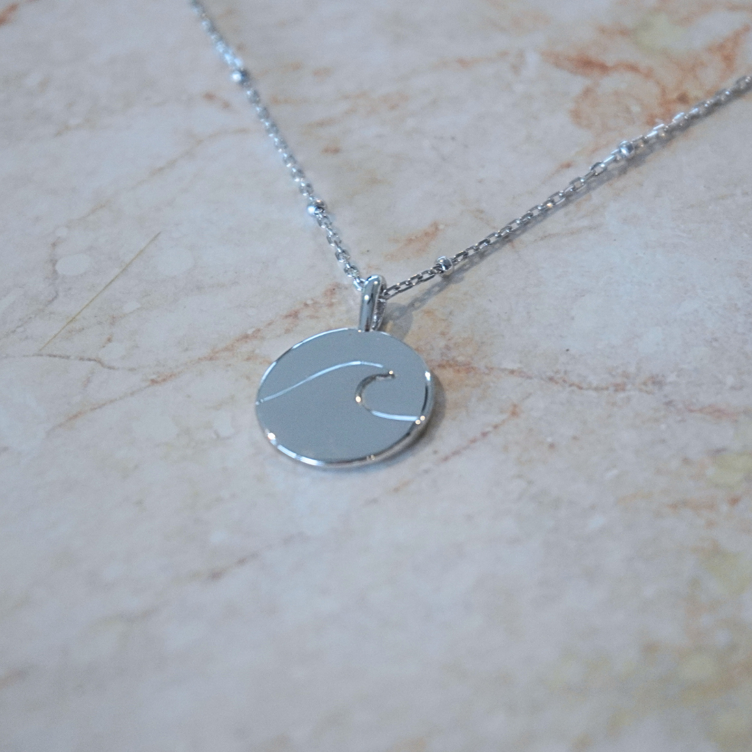 Kiki Wave Pendant Necklace