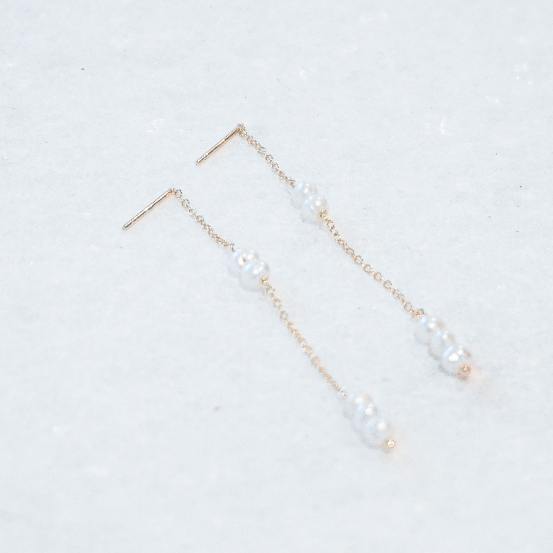 Lotti Pearl Thread Earrings