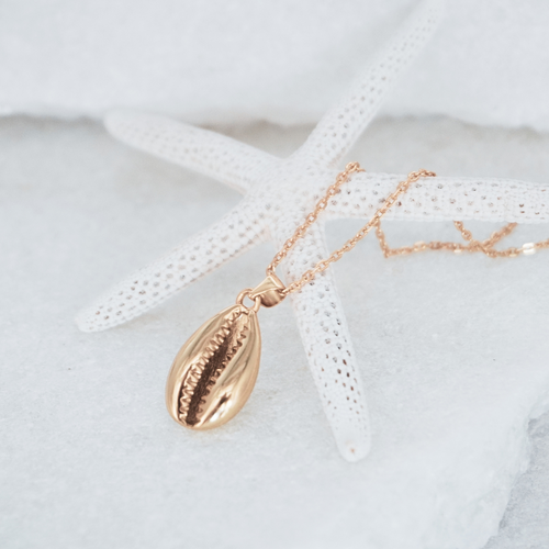 Vahine Cowrie Pendant Necklace