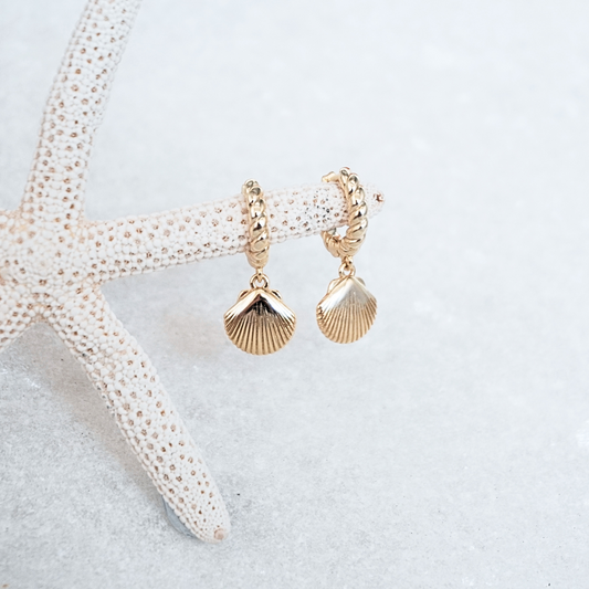 Iluka Gold Shell Hoops flat lay- waterproof Kailumea