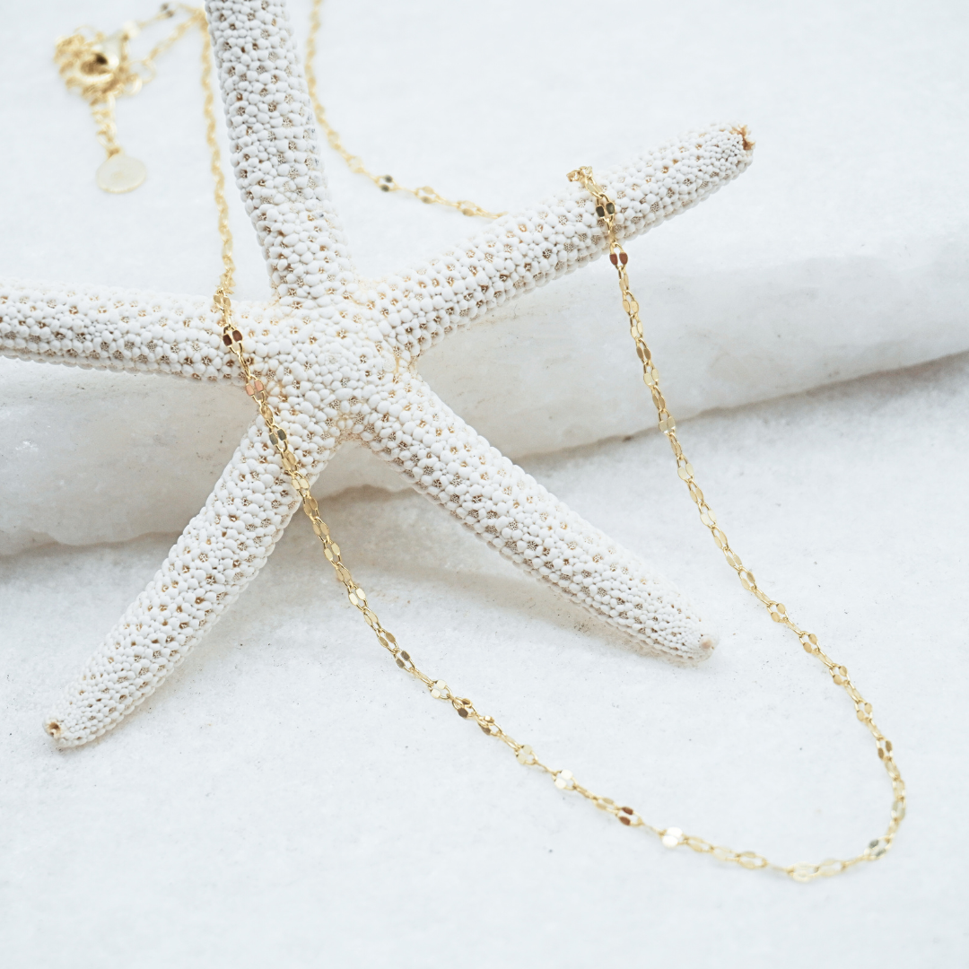 Mimi Sparkle chain flat lay-waterproof gold Kailumea