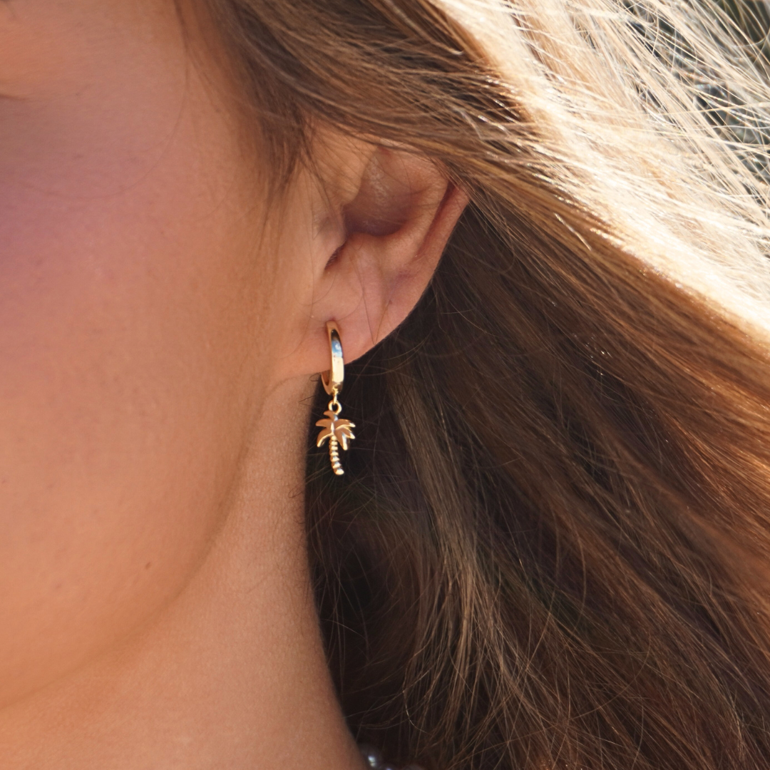 on ear close up palm tree earrings  waterproof gold Kailumea