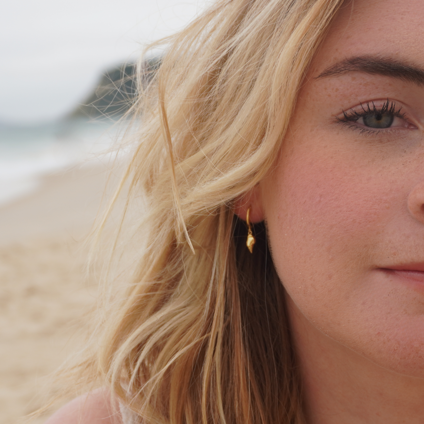 Meri Conch Shell Hoops