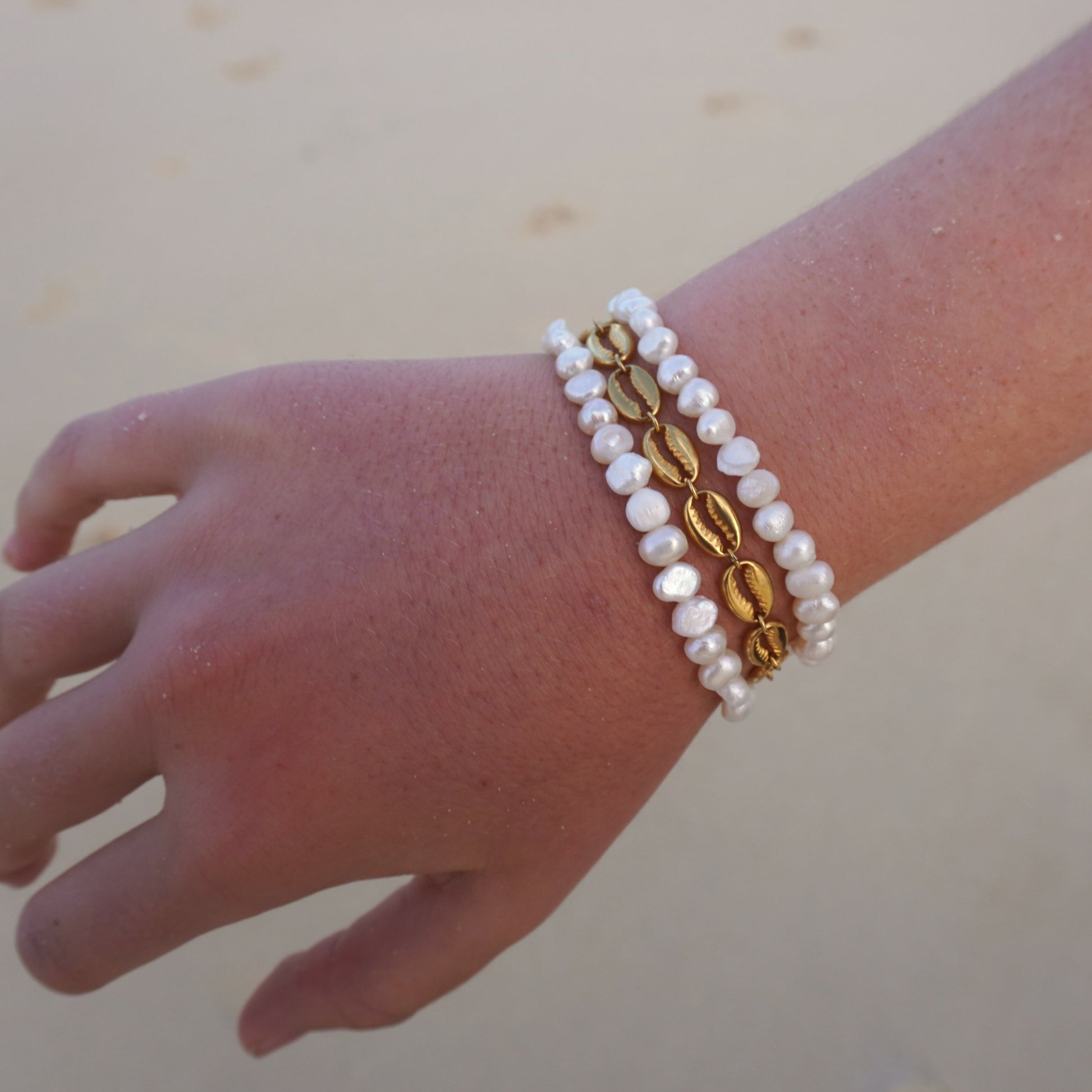 Kailumea Ocean Safe Jewellery Waterproof tarnish-resistant gold/silver bracelet for beach lovers