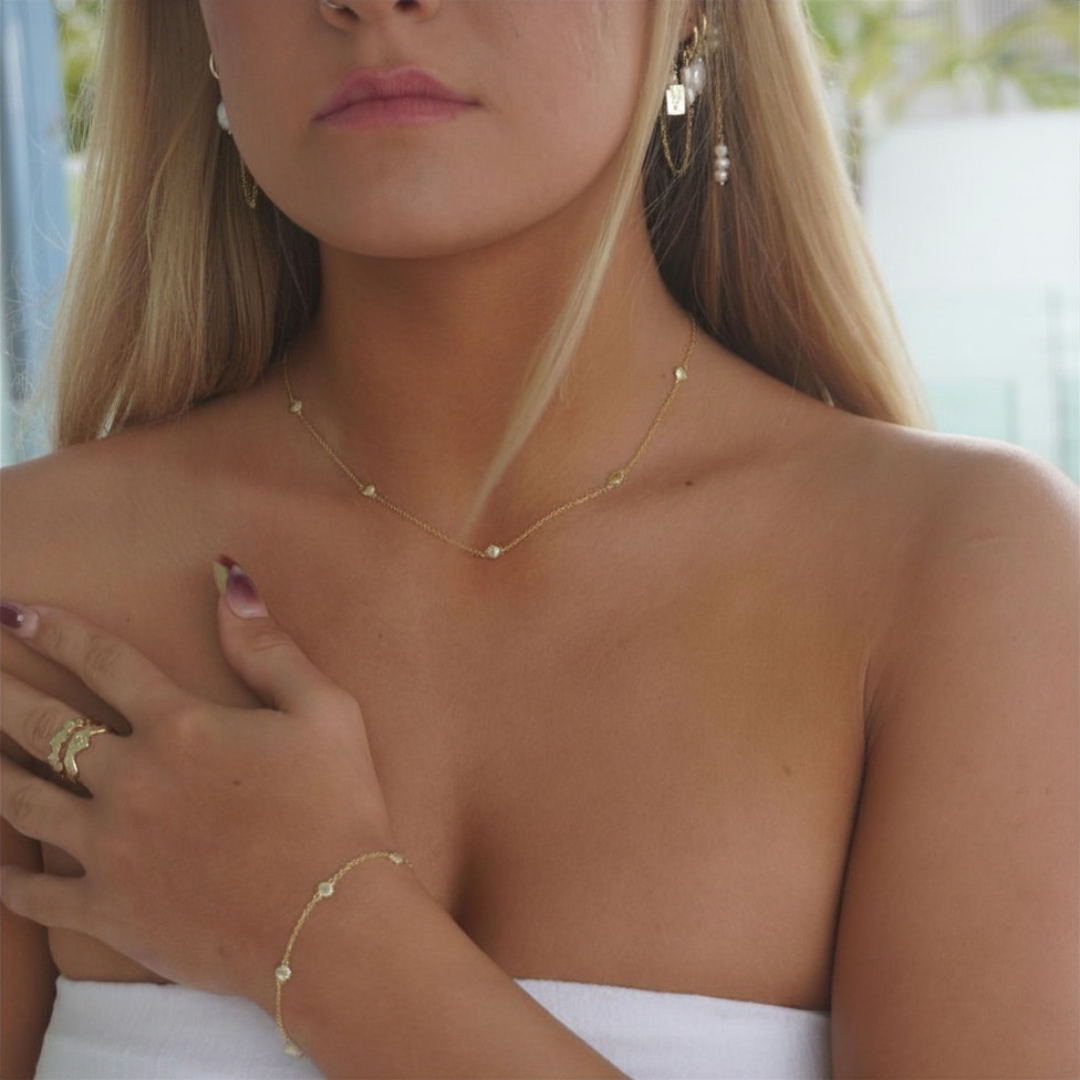 Tia Clamshell Necklace